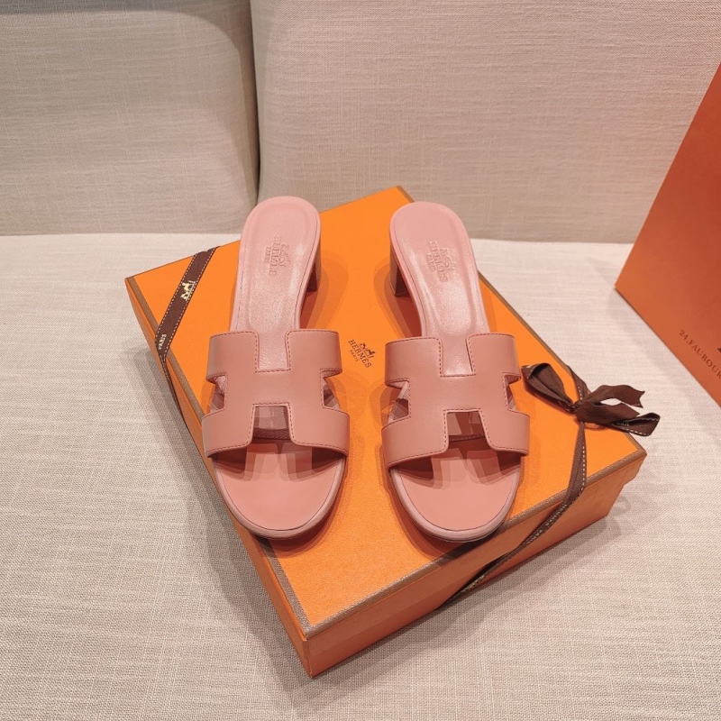 H**mes slippers
